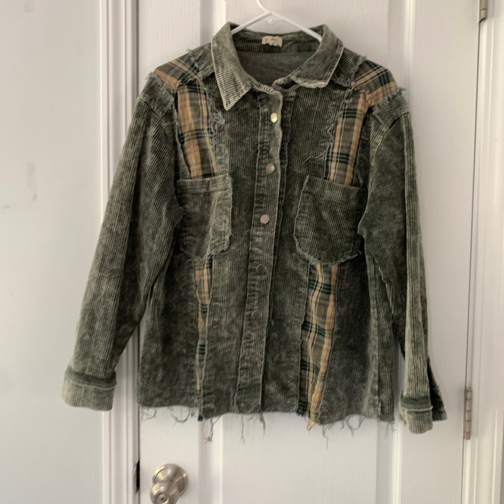 POL Clothing Corduroy Plaid Mixed Media Shacket Olive Green Distressed YWJ3 M